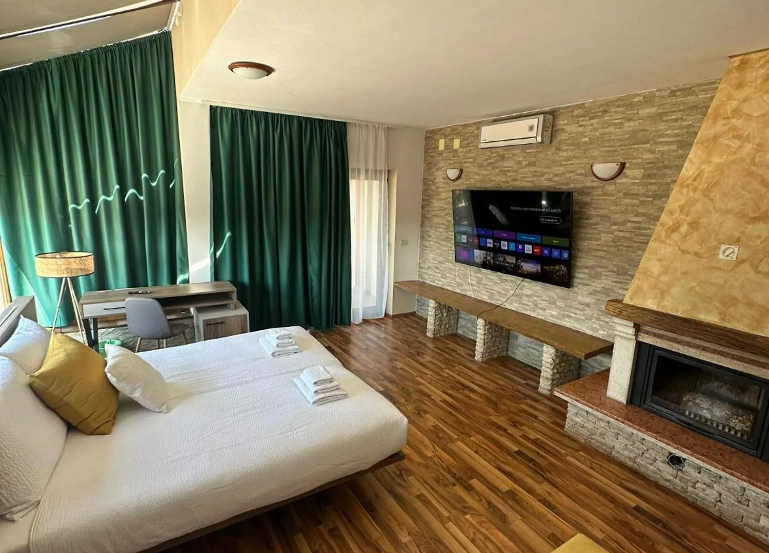 Hotel Natura Vilanija