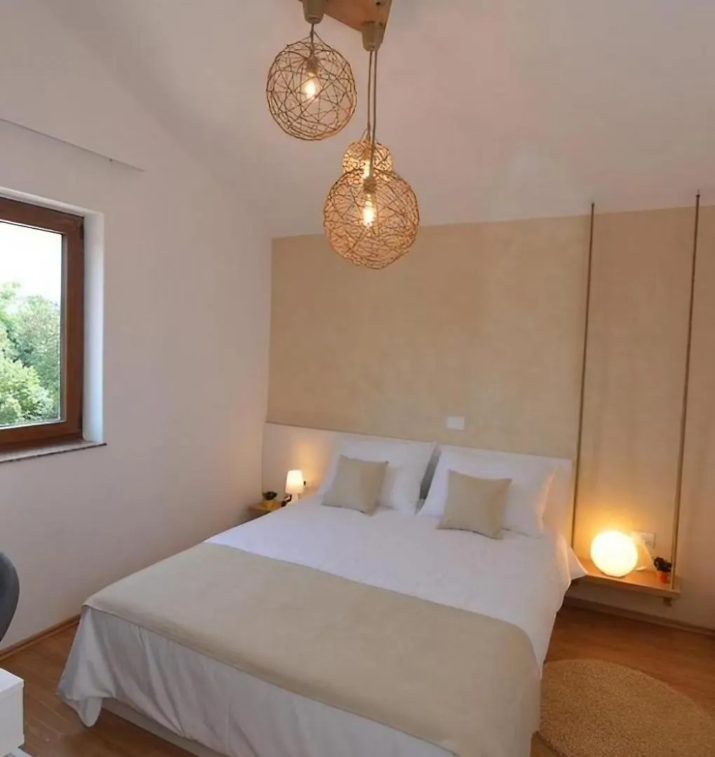 Hotel Natura Vilanija
