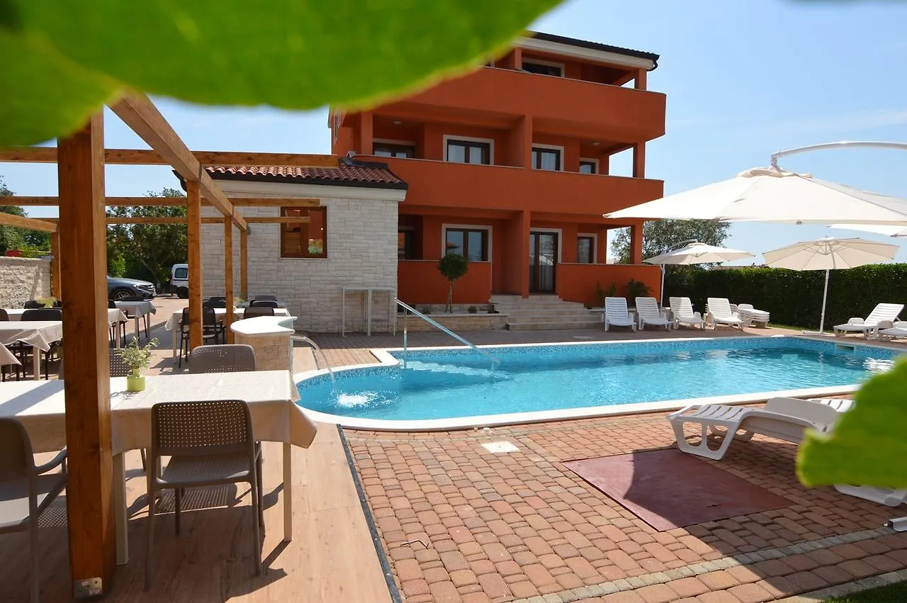Hotel Natura Vilanija