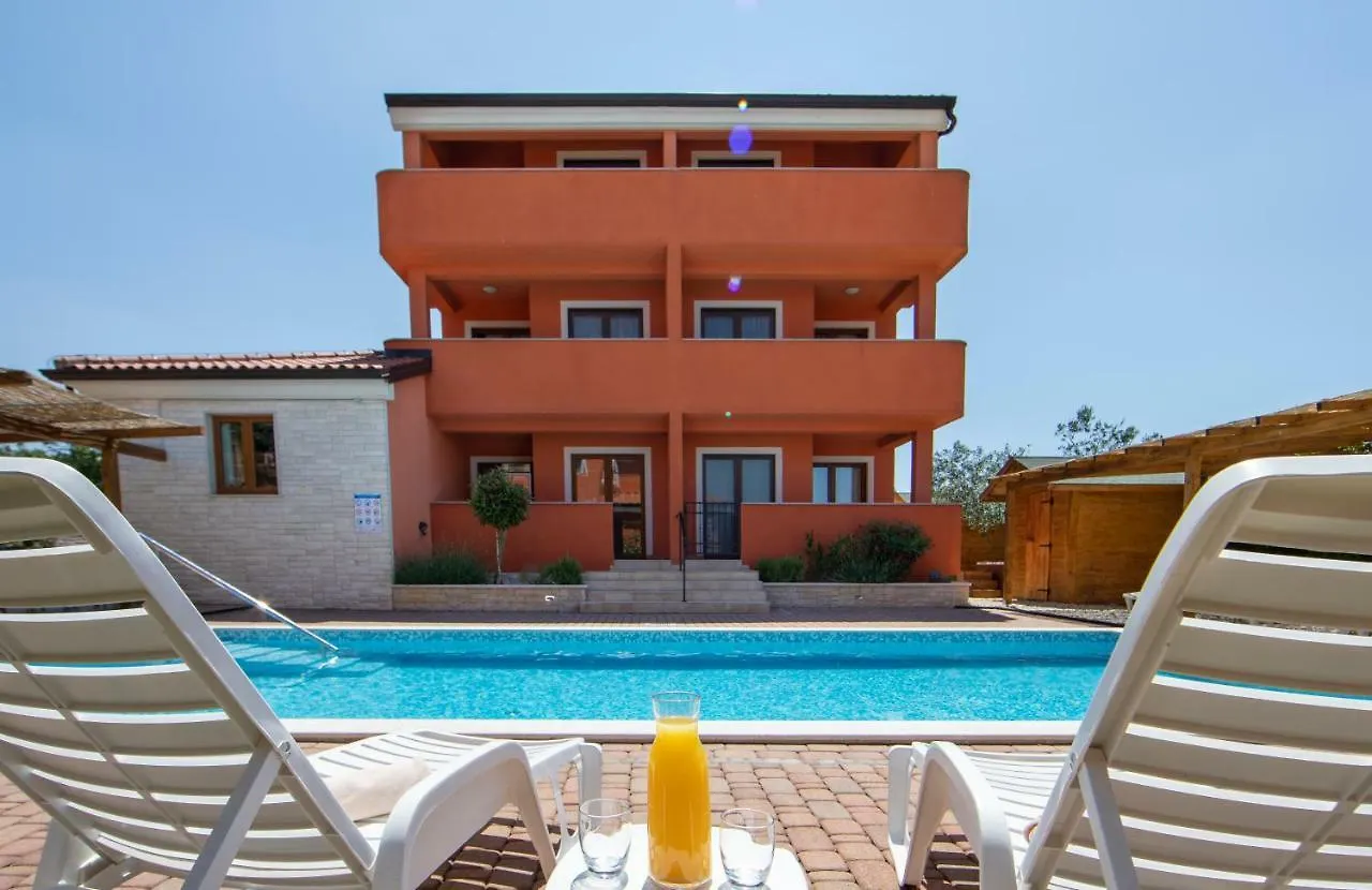 Hotel Natura Vilanija 3*,
